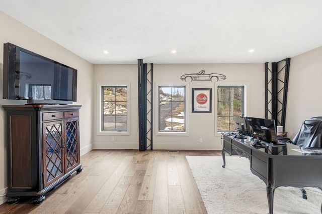 41 Myrtle St, Norfolk, MA 02056
