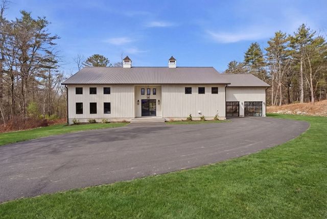 41 Myrtle St, Norfolk, MA 02056