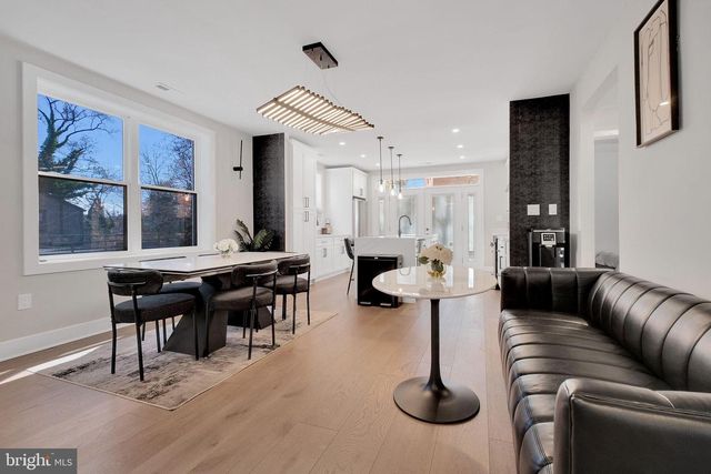 3811 SUITLAND RD SE, Washington, DC 20020