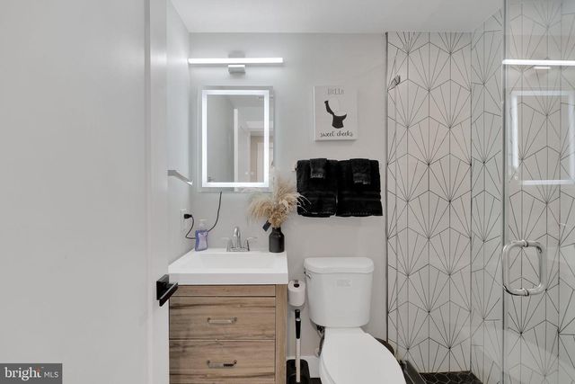 3811 SUITLAND RD SE, Washington, DC 20020