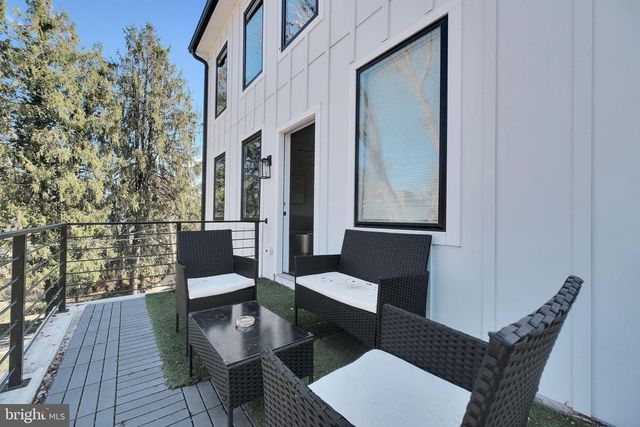 3811 SUITLAND RD SE, Washington, DC 20020