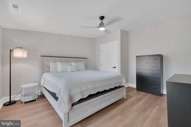 3811 SUITLAND RD SE, Washington, DC 20020