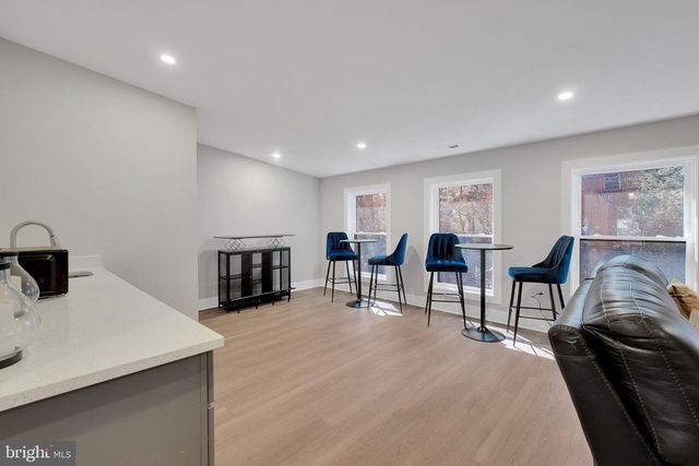 3811 SUITLAND RD SE, Washington, DC 20020