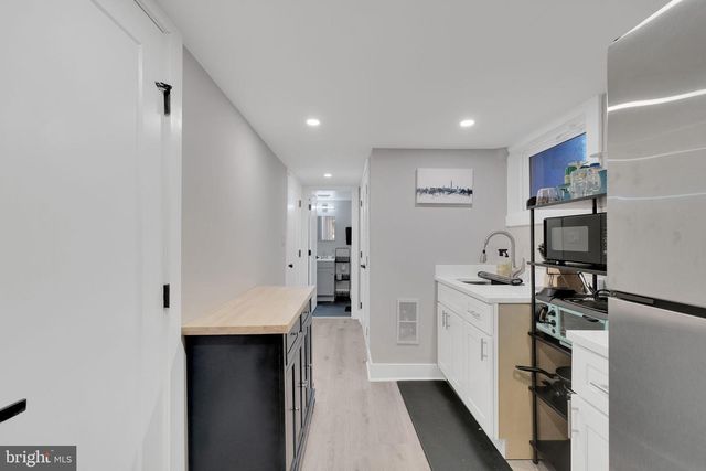 3811 SUITLAND RD SE, Washington, DC 20020