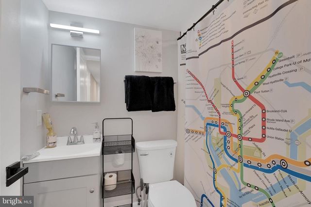 3811 SUITLAND RD SE, Washington, DC 20020