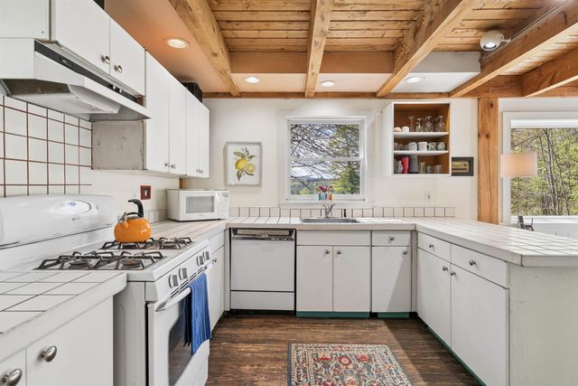 2150 Parker Road, Vershire, VT 05079