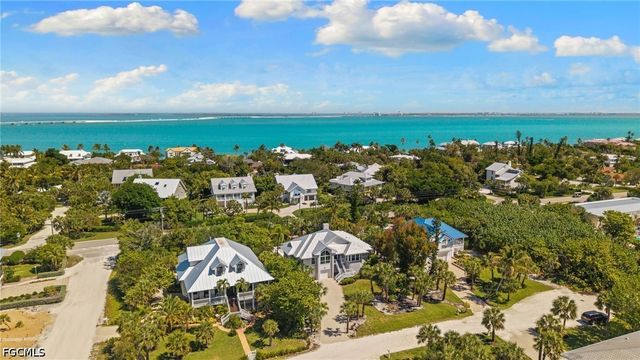 480 Las Tiendas LN, Sanibel, FL 33957