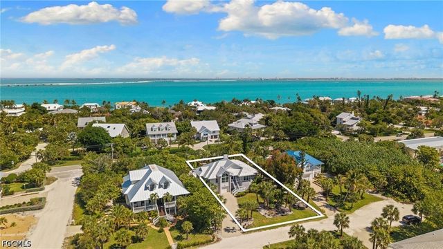 480 Las Tiendas LN, Sanibel, FL 33957