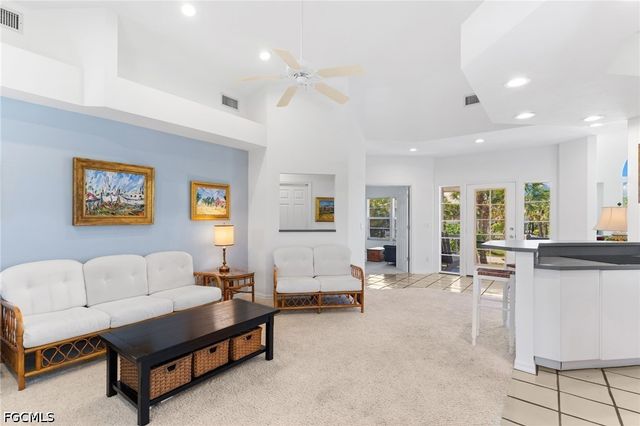 480 Las Tiendas LN, Sanibel, FL 33957