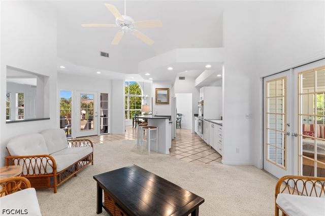 480 Las Tiendas LN, Sanibel, FL 33957