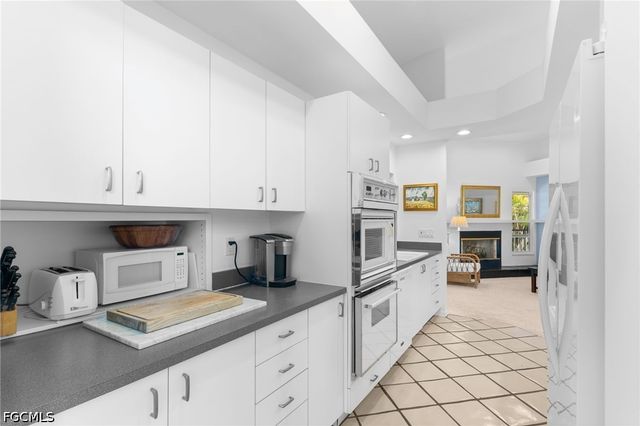 480 Las Tiendas LN, Sanibel, FL 33957