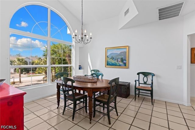 480 Las Tiendas LN, Sanibel, FL 33957