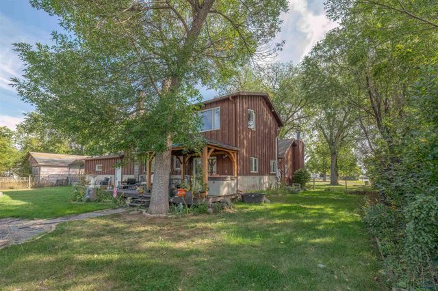 2309 S VALLEY DR, Rapid City, SD 57703