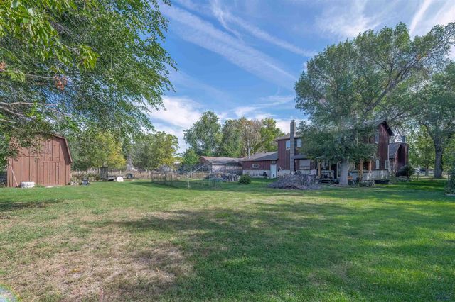 2309 S VALLEY DR, Rapid City, SD 57703