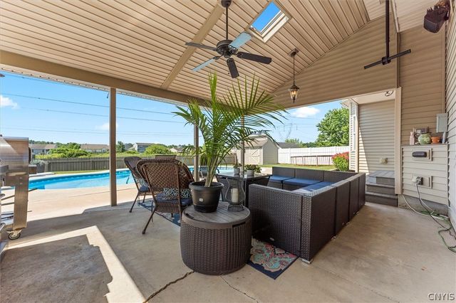 8778 Alizarin Avenue, Cicero, NY 13039