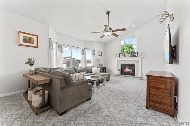 8778 Alizarin Avenue, Cicero, NY 13039