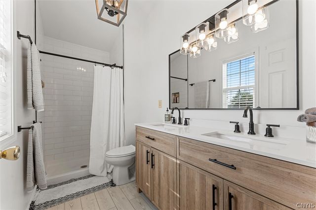 8778 Alizarin Avenue, Cicero, NY 13039