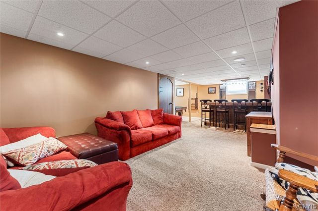 8778 Alizarin Avenue, Cicero, NY 13039