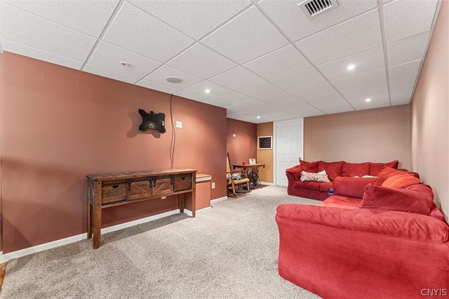 8778 Alizarin Avenue, Cicero, NY 13039