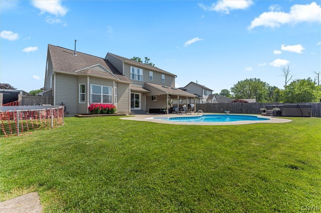 8778 Alizarin Avenue, Cicero, NY 13039