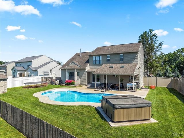 8778 Alizarin Avenue, Cicero, NY 13039