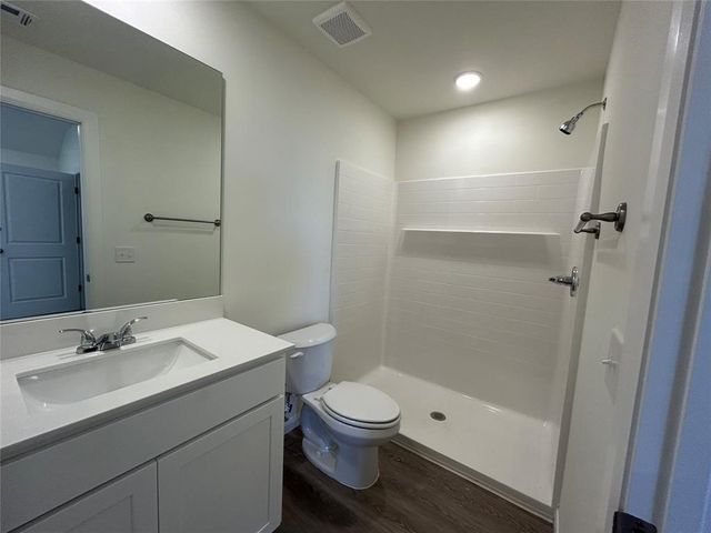 10132 Pennington Street, Harrah, OK 73045