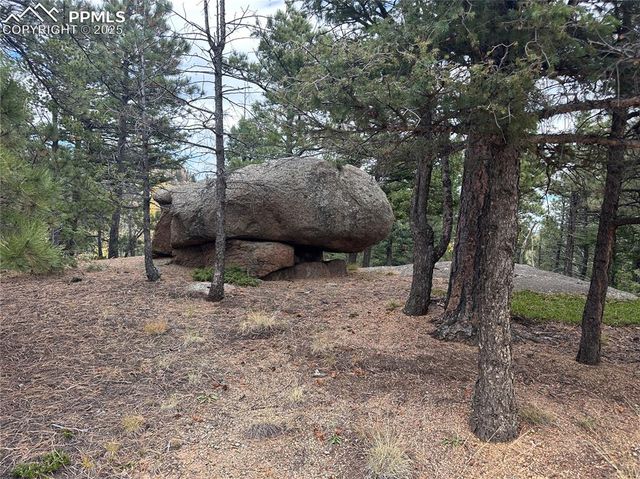 316 Summit Ridge Road, Manitou Springs, CO 80829