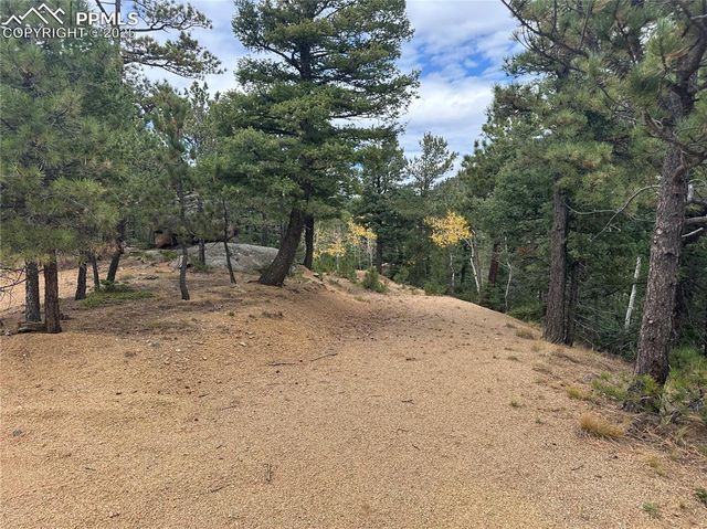 316 Summit Ridge Road, Manitou Springs, CO 80829