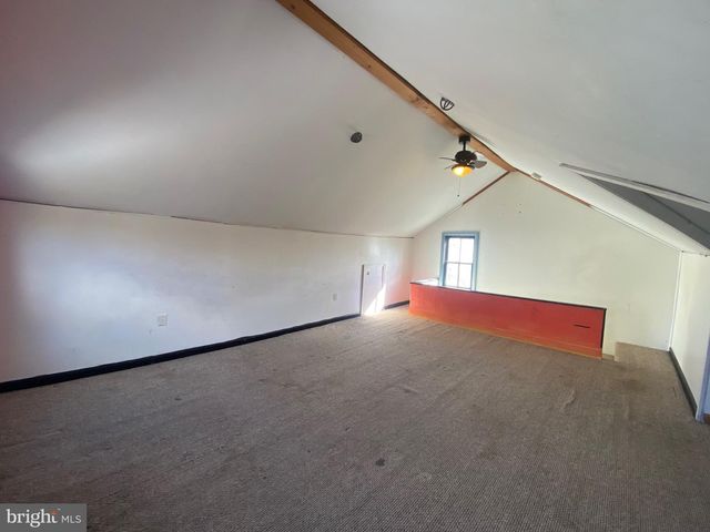 537 W MARKET ST, Marietta, PA 17547