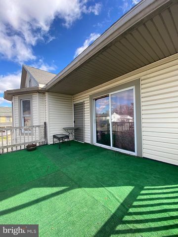 537 W MARKET ST, Marietta, PA 17547