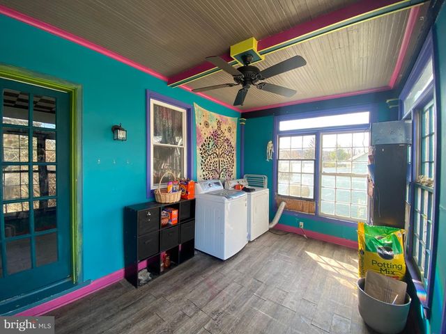 537 W MARKET ST, Marietta, PA 17547