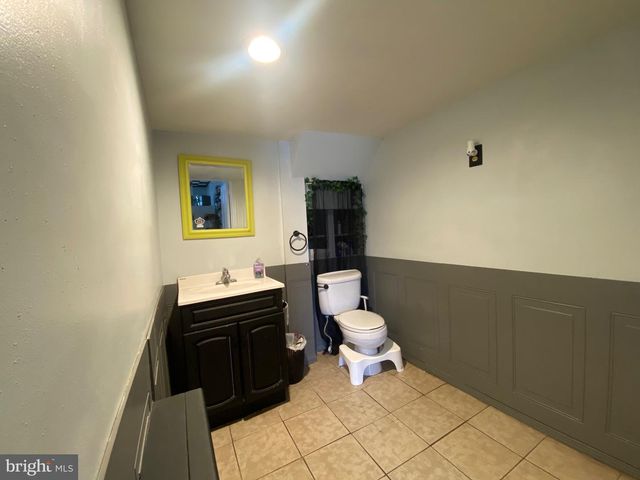 537 W MARKET ST, Marietta, PA 17547