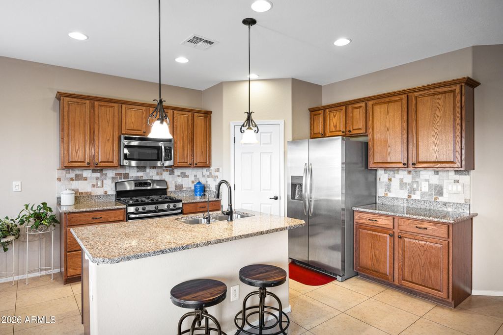 20133 N LAGUNA Way, Maricopa, AZ 85138 — photo 4