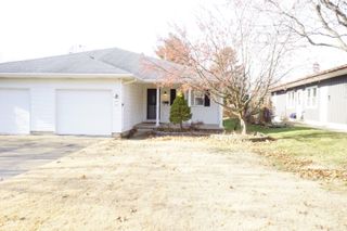 280 S East Avenue, South Elgin, IL 60177