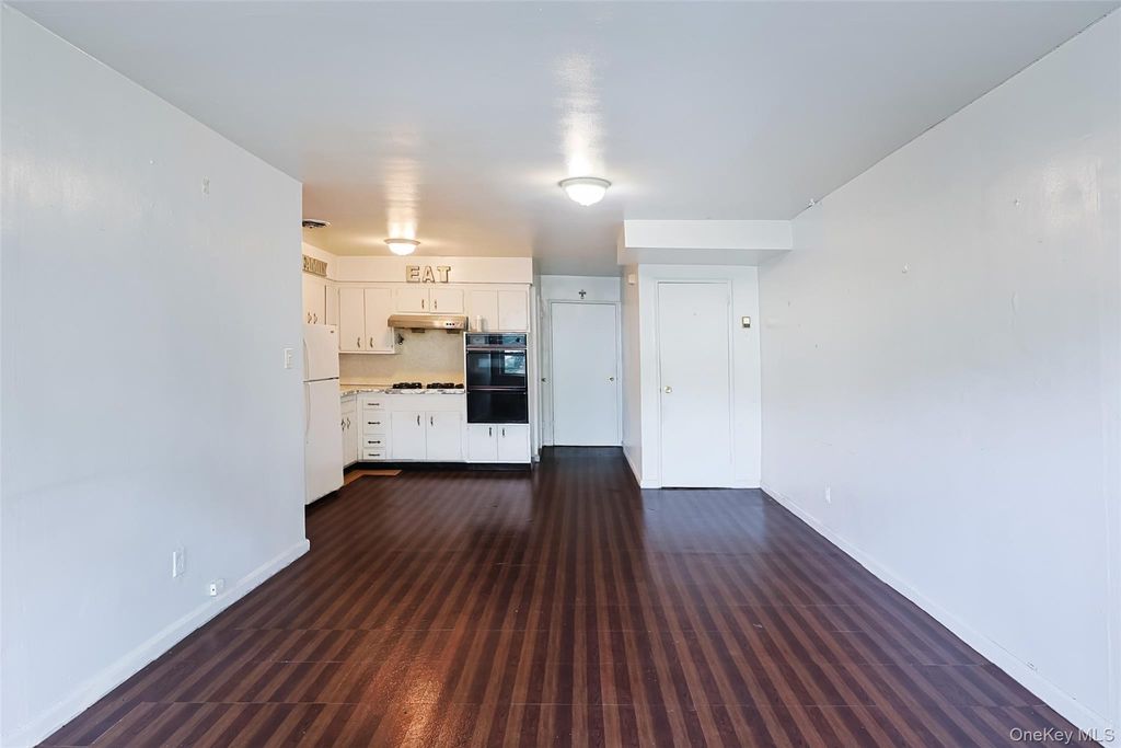 149-18 Cross Island Parkway, Whitestone, NY 11357 — photo 3