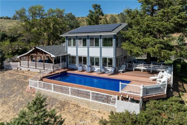 9065 Elizabeth Lake Rd, Leona Valley, CA 93551