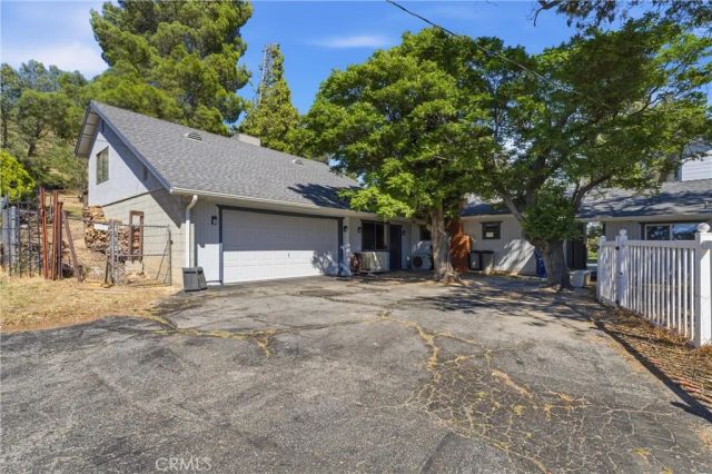 9065 Elizabeth Lake Rd, Leona Valley, CA 93551