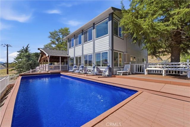 9065 Elizabeth Lake Rd, Leona Valley, CA 93551