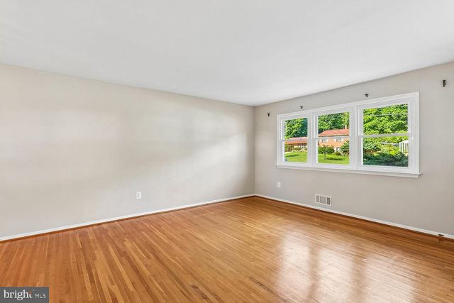 4712 SPRINGBROOK DR, Annandale, VA 22003