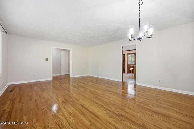 1171 N Fort Bragg Road, Southern Pines, NC 28387