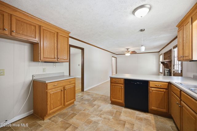1171 N Fort Bragg Road, Southern Pines, NC 28387
