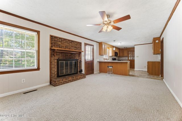 1171 N Fort Bragg Road, Southern Pines, NC 28387
