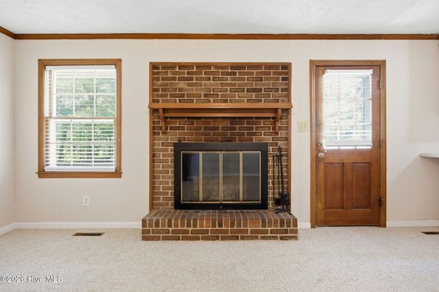 1171 N Fort Bragg Road, Southern Pines, NC 28387