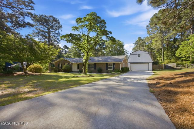 1171 N Fort Bragg Road, Southern Pines, NC 28387