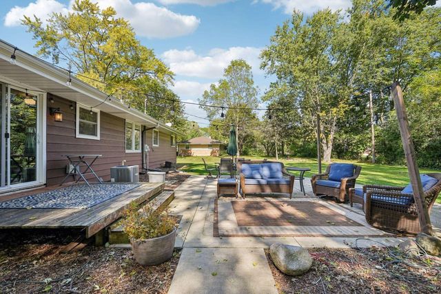 3580 Hollywood LANE, Brookfield, WI 53045