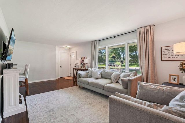 3580 Hollywood LANE, Brookfield, WI 53045