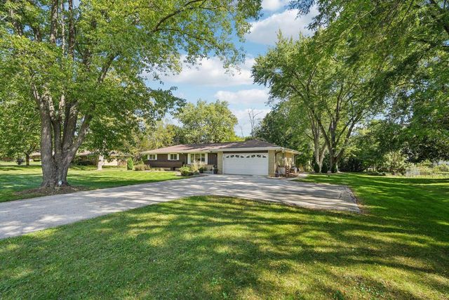 3580 Hollywood LANE, Brookfield, WI 53045