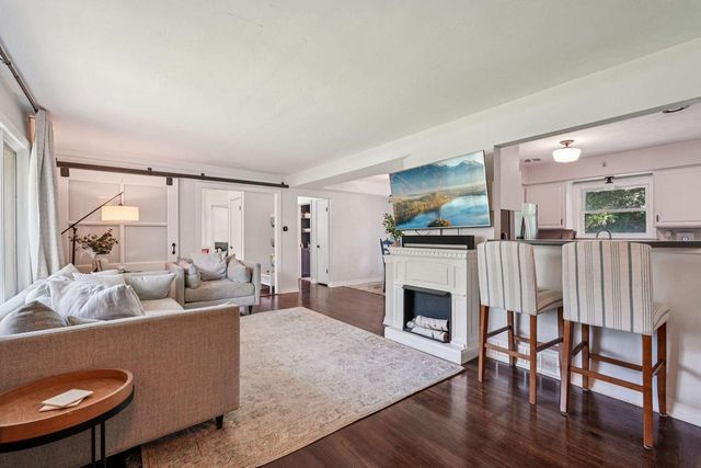 3580 Hollywood LANE, Brookfield, WI 53045