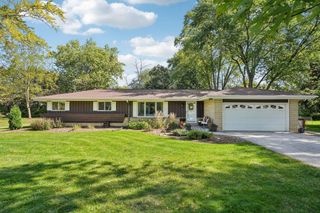 3580 Hollywood LANE, Brookfield, WI 53045