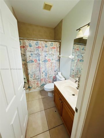 13754 N 48th Court N, West Palm Beach, FL 33411